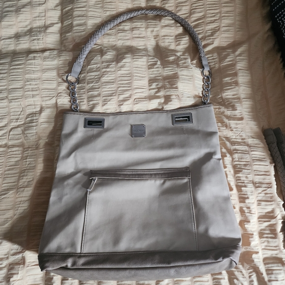 Miche Prima Sized Base Bag With Changeable Shell, Straps, And Rings - Picture 3 of 7